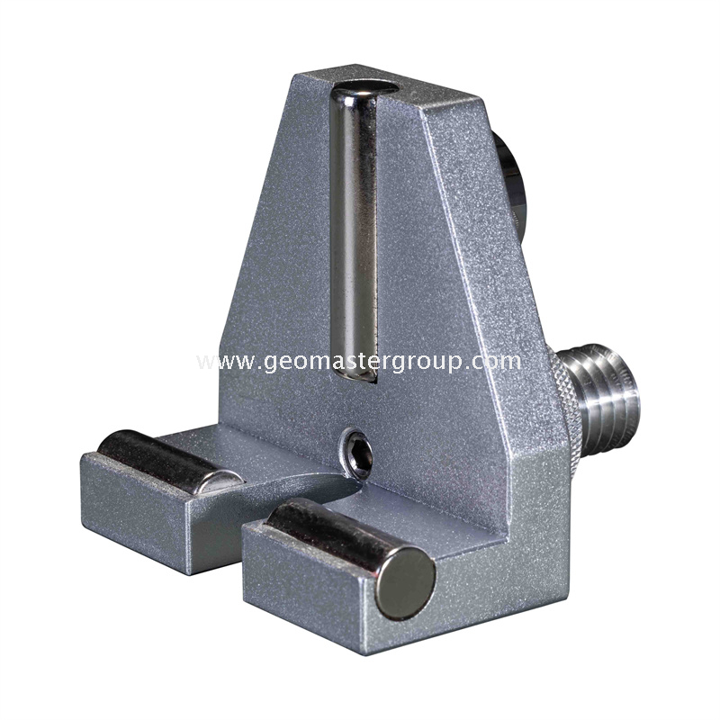 Chaussure prisme à rail magnétique