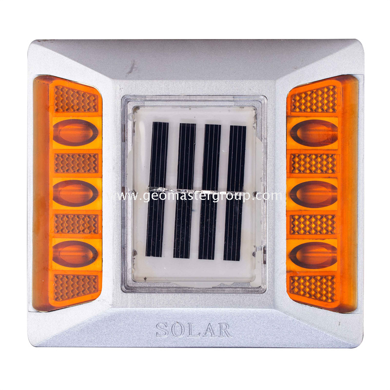 Goujon de route solaire