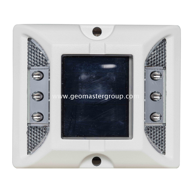 Goujon de route solaire