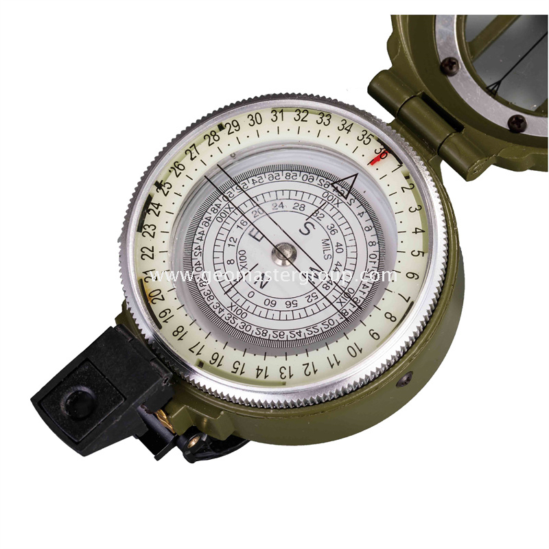 Compasse prismatique (6400 mils)